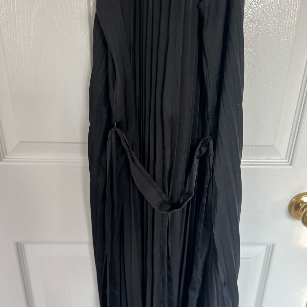 8) Sofia Vergara  Women's Pleated Halter Midi Dress, Mid Calf Length, NWT small - Picture 9 of 9